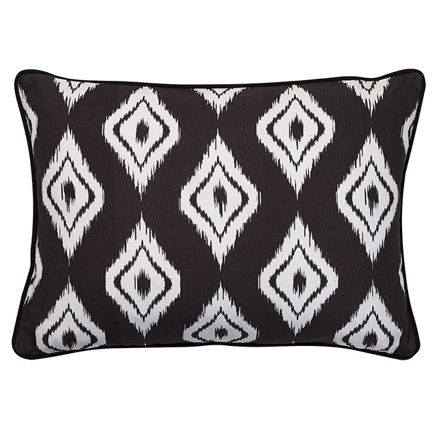 Altai Diamond Cushion White on Black: Nomads Altai Diamond White on black