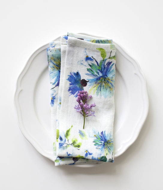 Napkins Flowers on White Linen (pair): tr