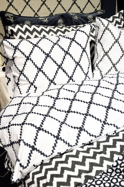 Ikat Kerela - Grey Duvet Set