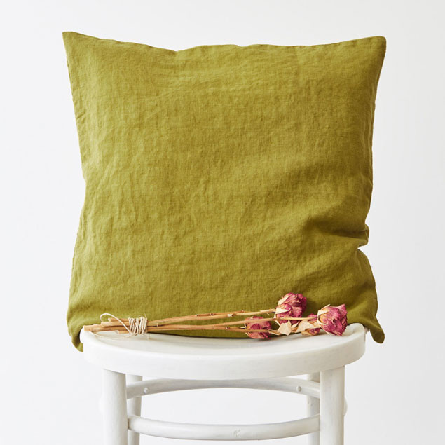 Linen Cushion Moss Green: Moss Green Linen Cushion