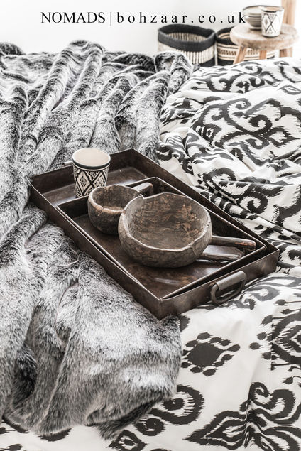 Arctic Wolf Faux Fur Throw - Nomads 