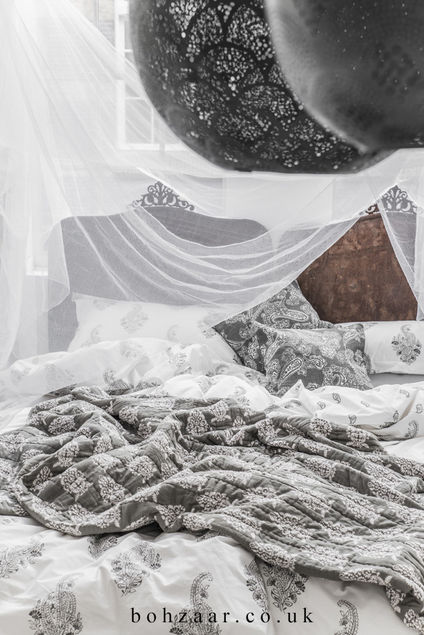 Impression Grey Quilt - reverse pattern